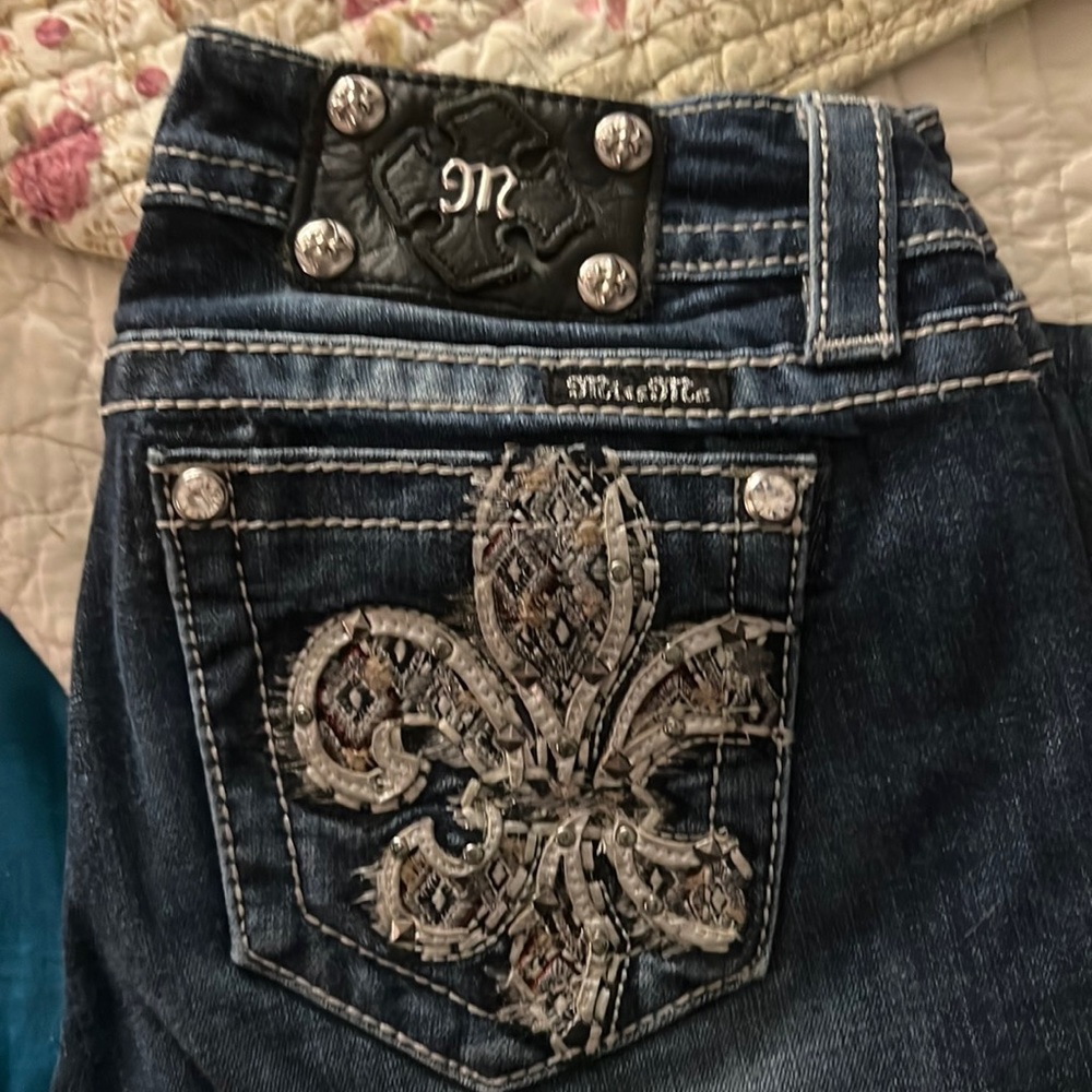 Size 27 Miss me signature boot cut jeans